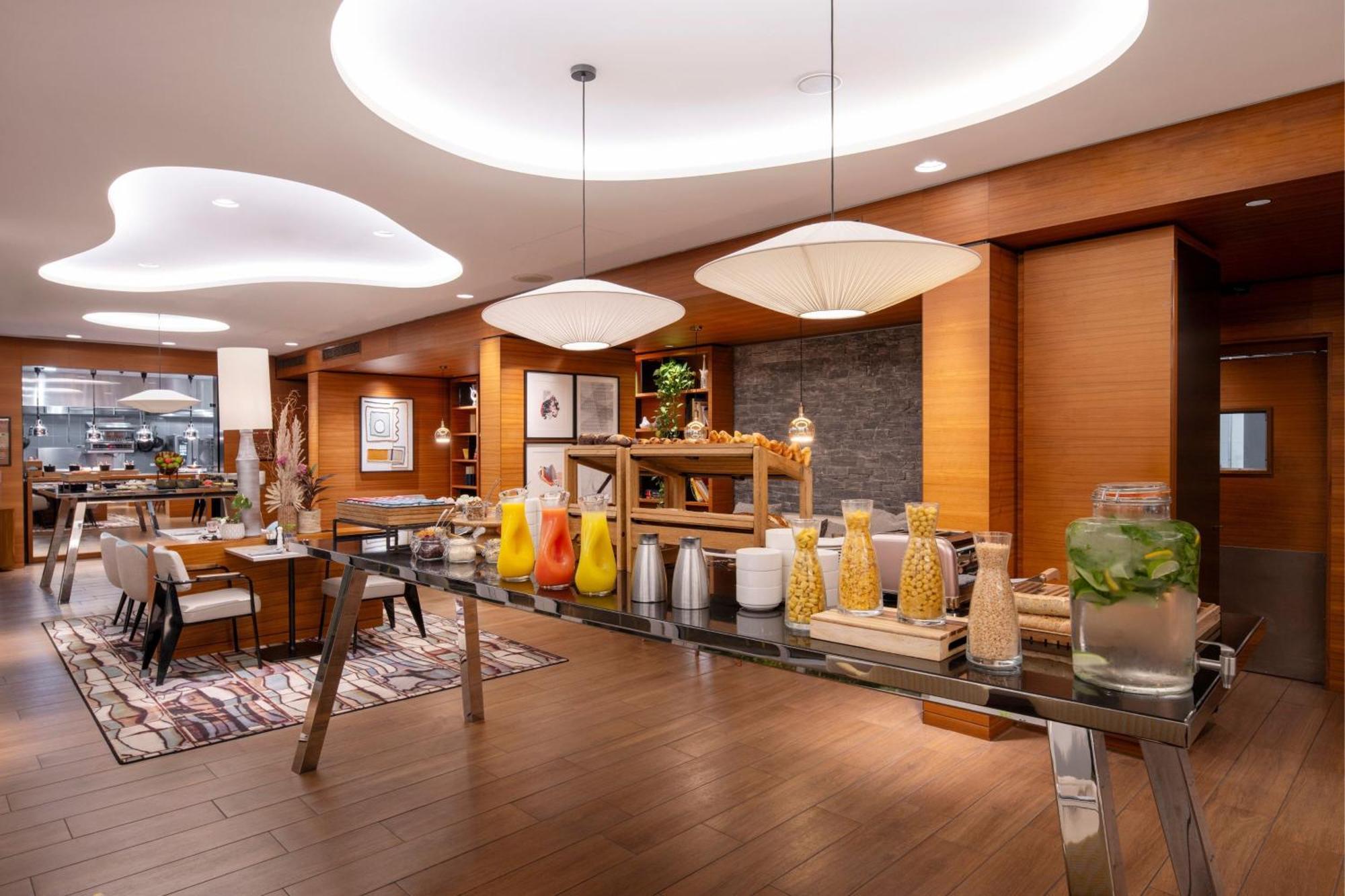 Renaissance Paris Republique Hotel & Spa Kültér fotó