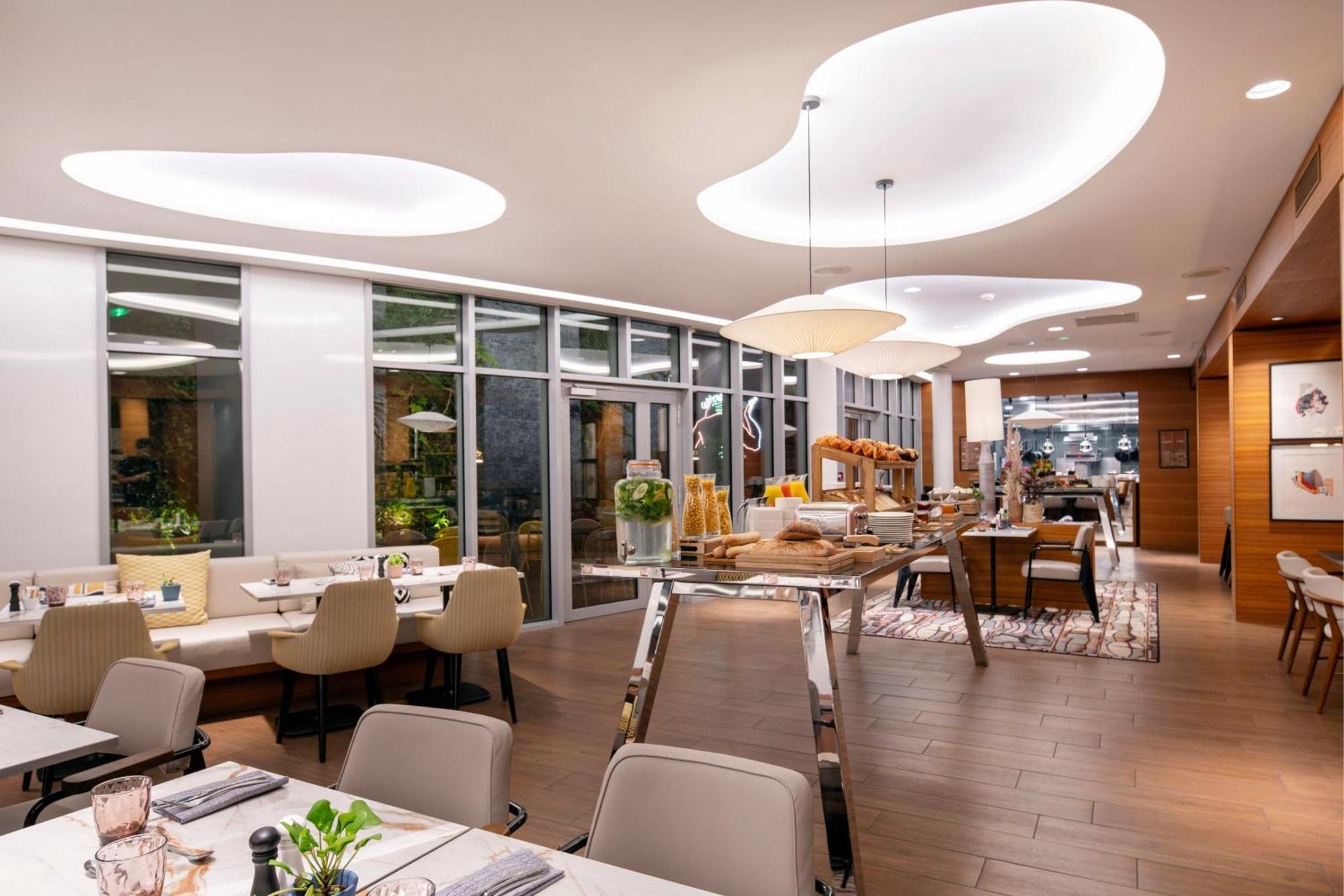 Renaissance Paris Republique Hotel & Spa Kültér fotó